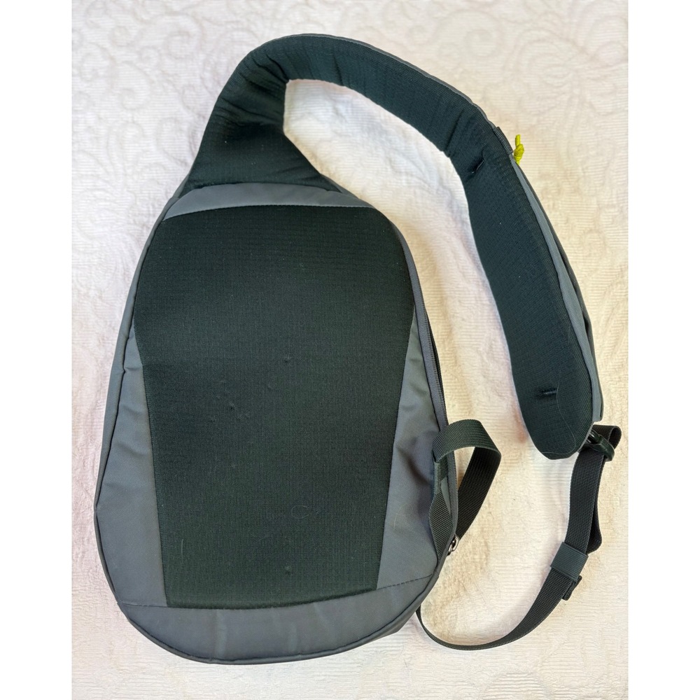 Patagonia Atom Sling 8L Forge Grey Yellow Crossbody Shoulder Bag 48261 - Picture 3 of 7